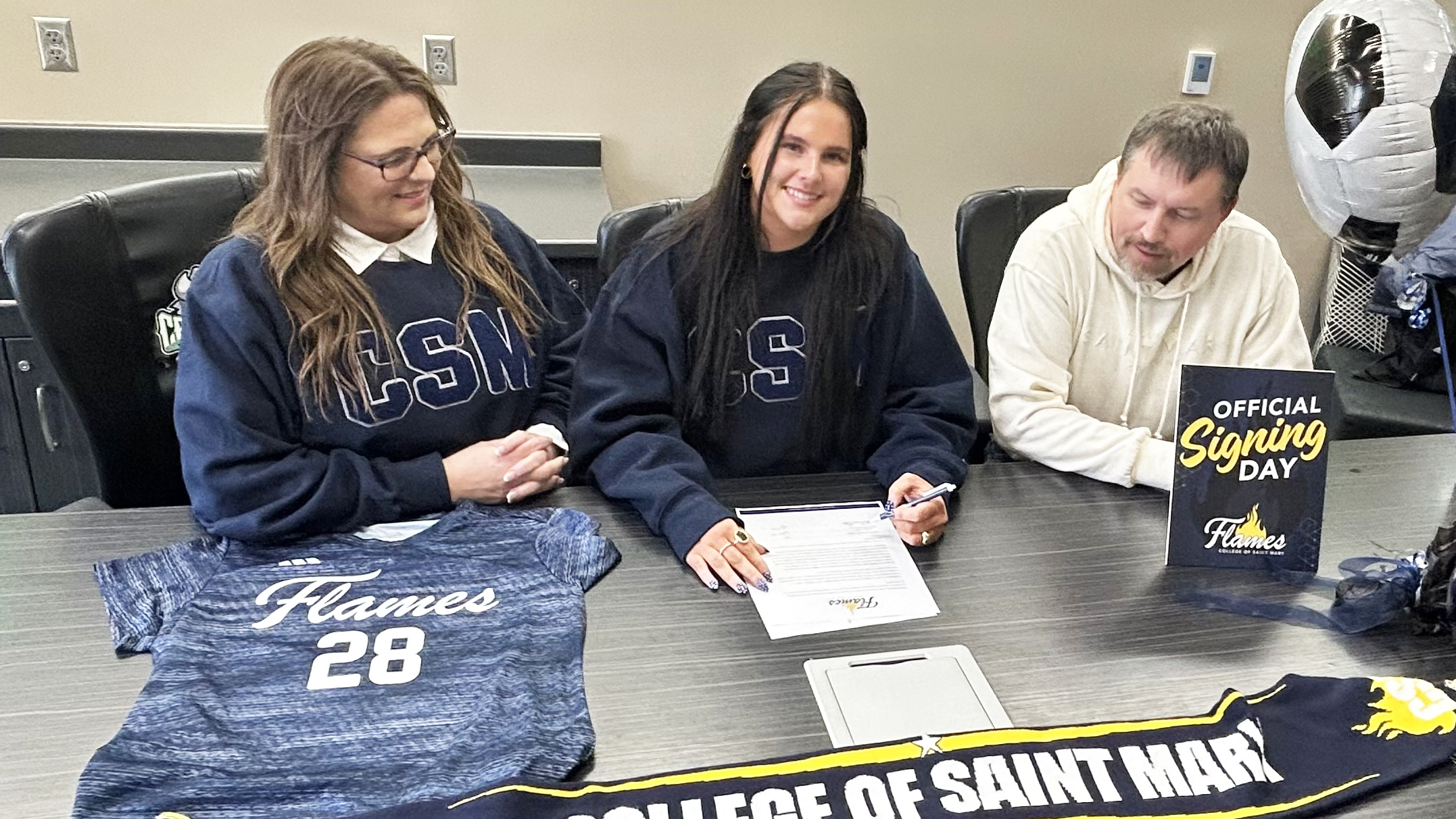 Flames sign Hind for soccer