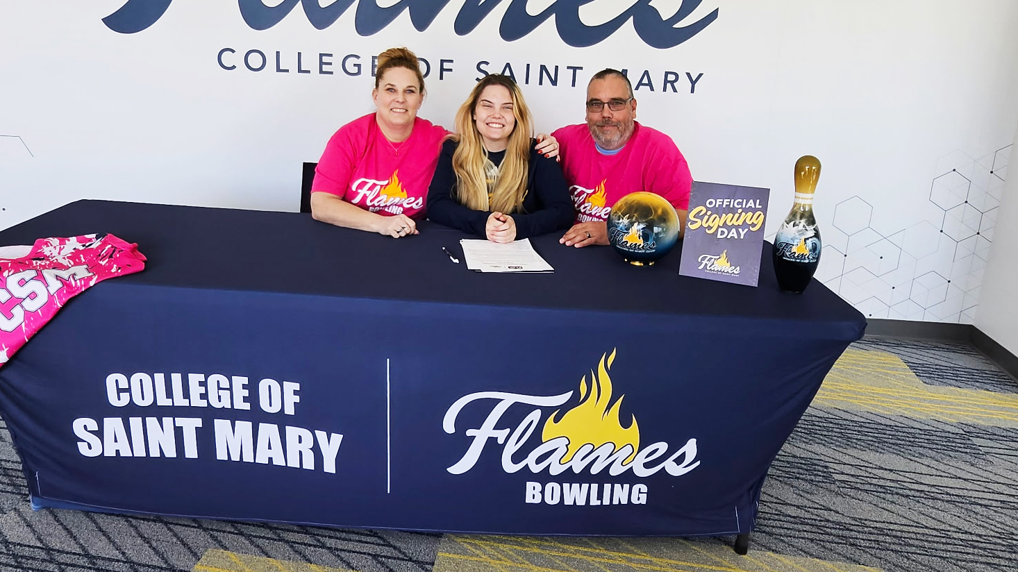 Renshaw signs to continue bowling career at CSM