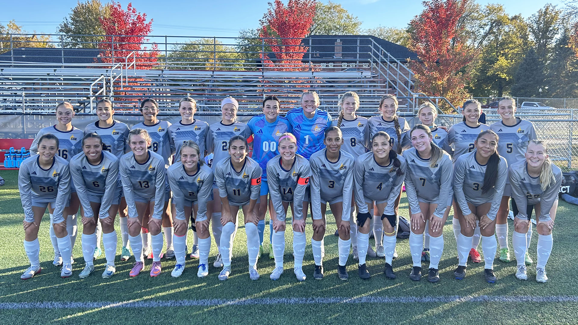 Estrada Gomez&rsquo;s hat trick vaults Flames into GPAC Tournament